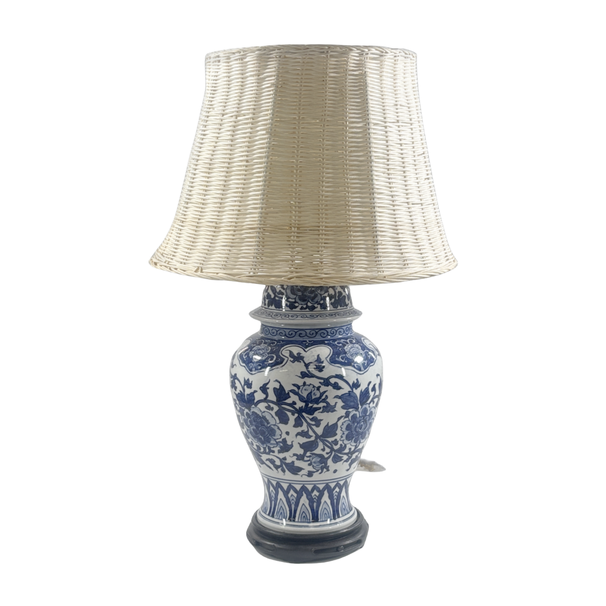 Blue and White Porcelain Jar Mounted Lamp