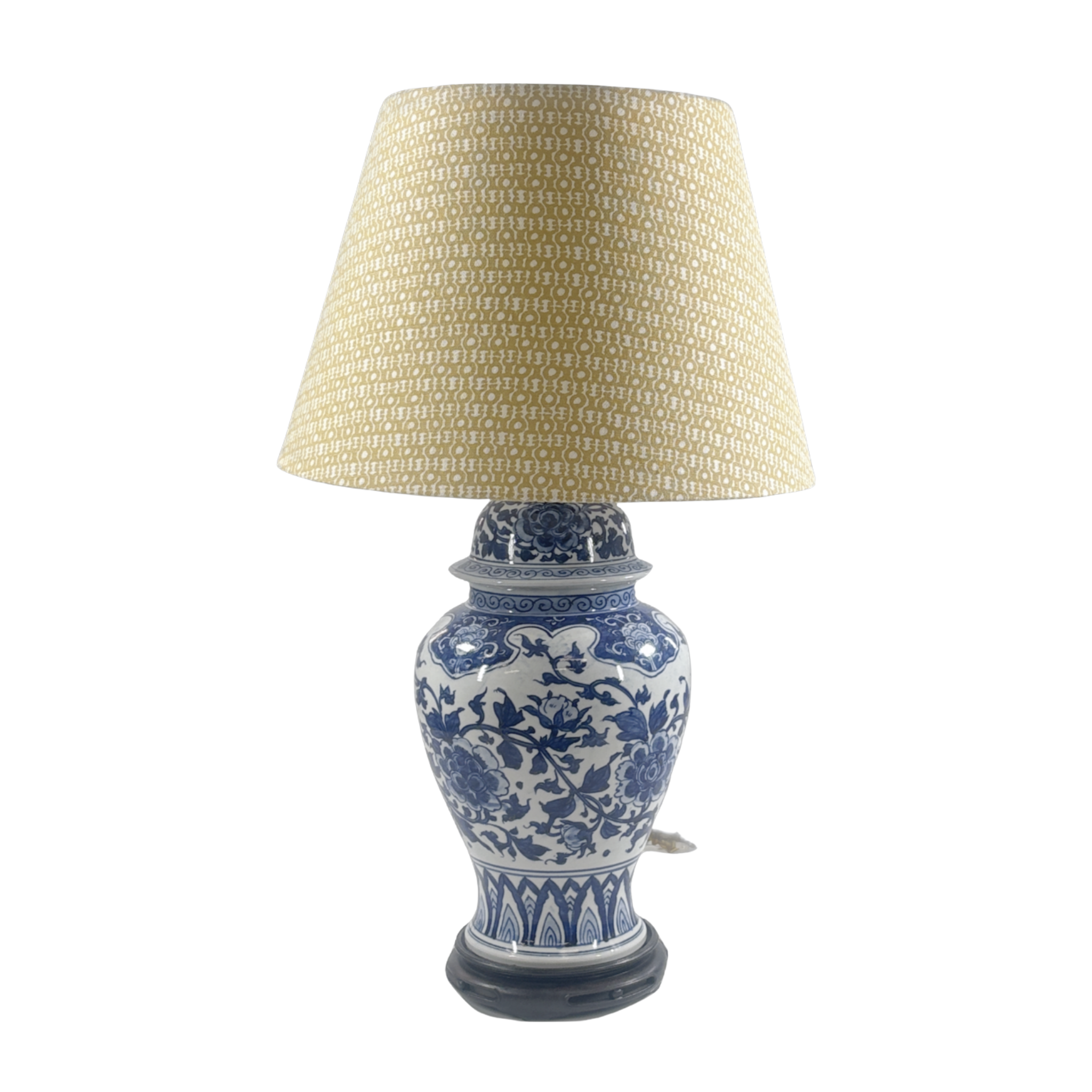 Blue and White Porcelain Jar Mounted Lamp