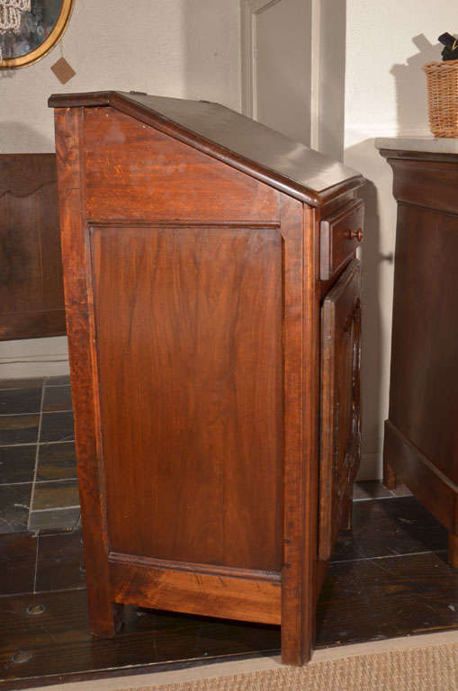 Mid 19th Century Walnut Lecturn