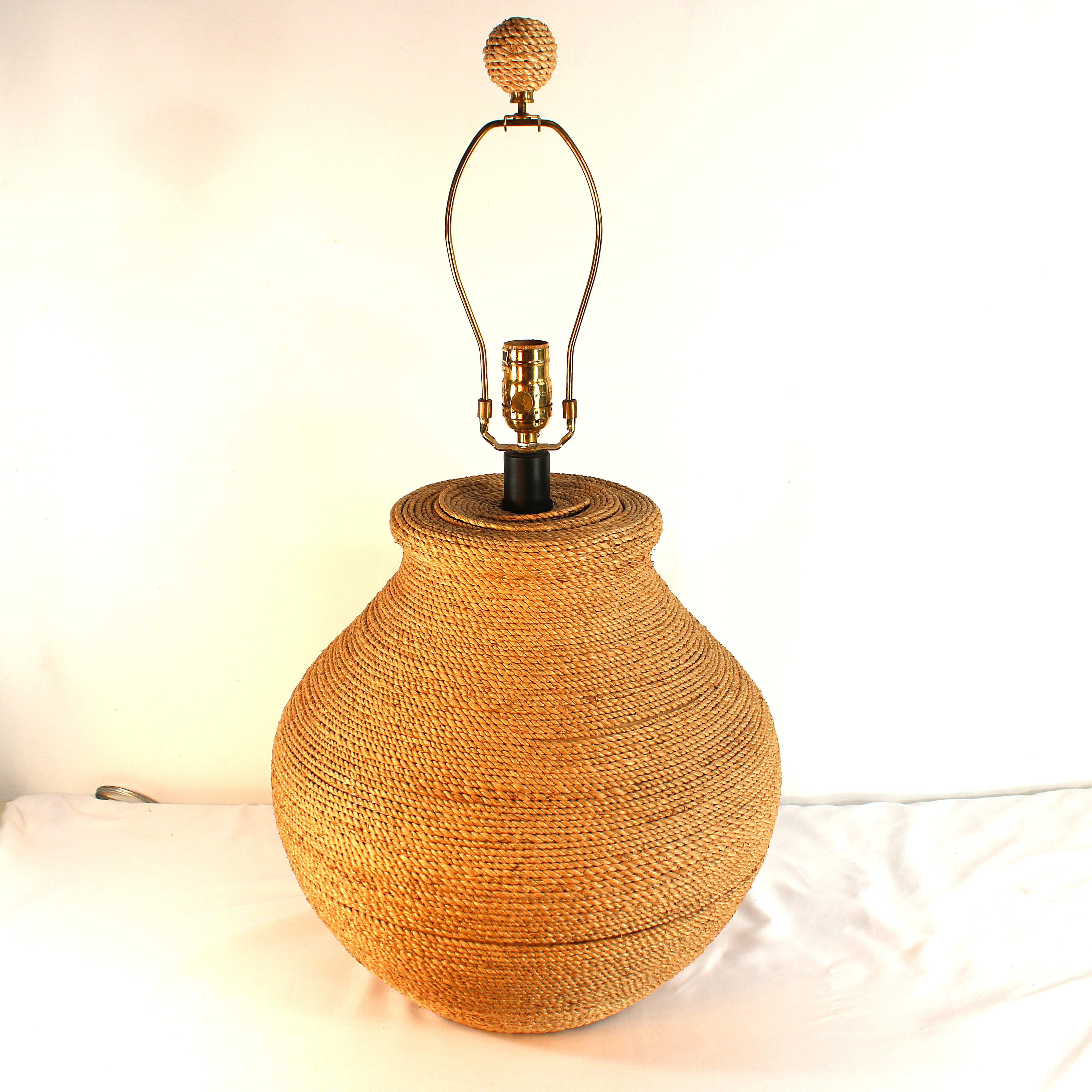 Seagrass Woven Decorative Lamp