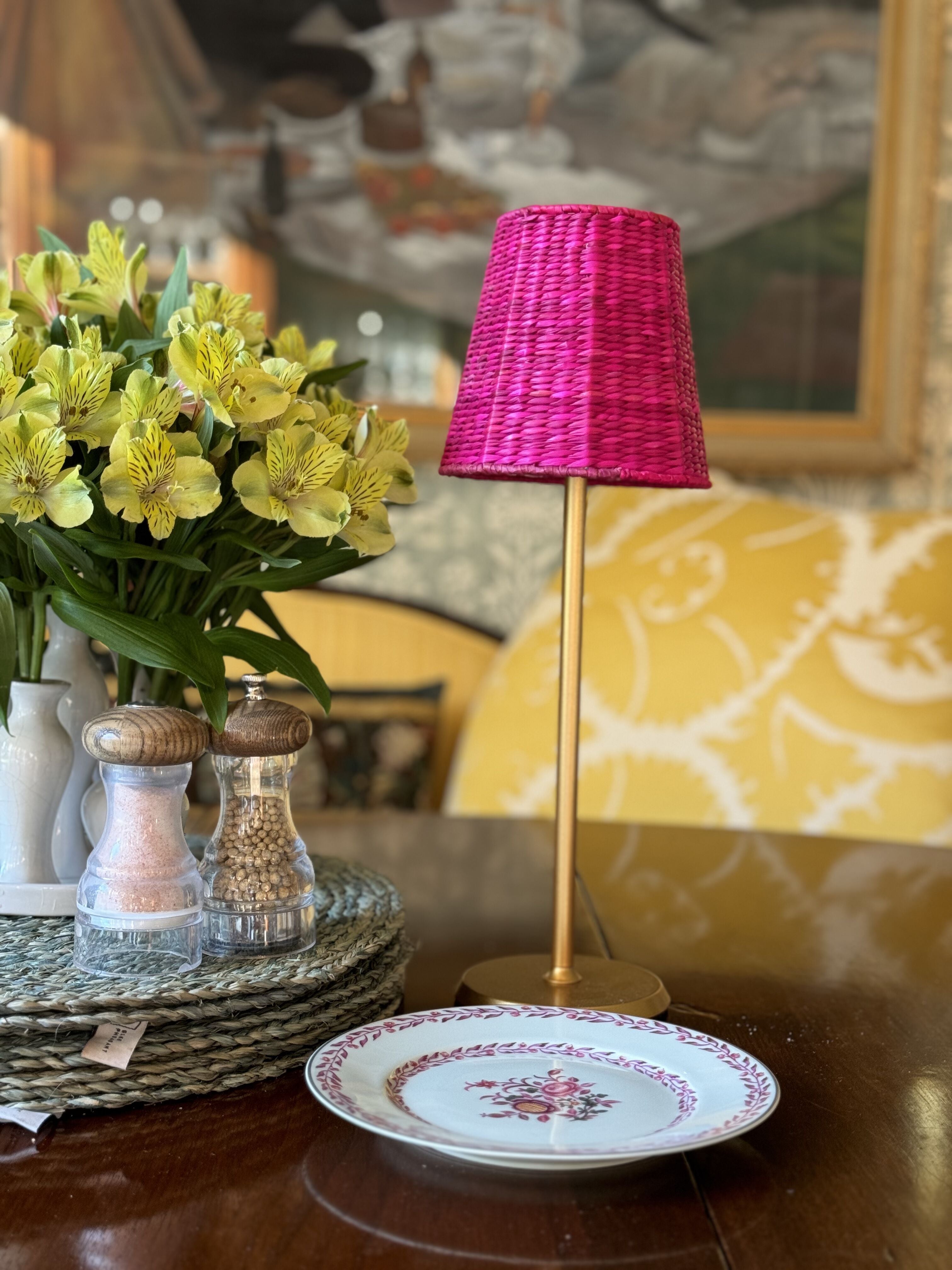 Small Seagrass Shade Cover (Empire Fuchsia)