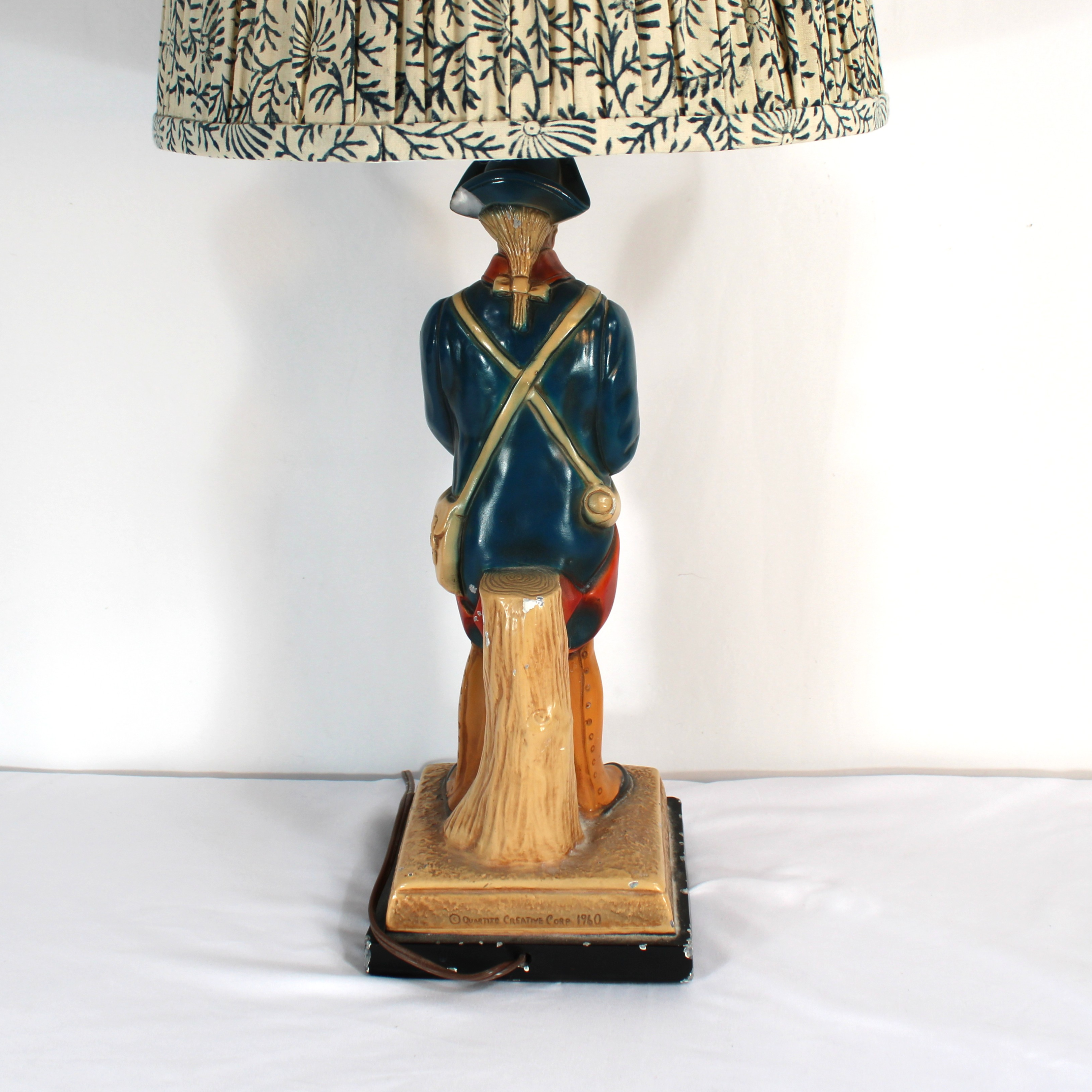 Colonial Soldier Lamp Stand