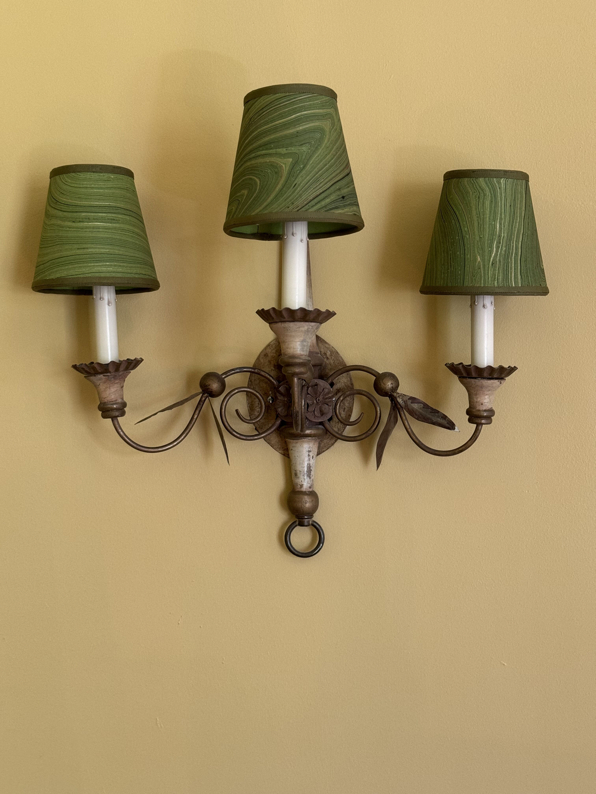 Sconce Lampshade in Marbled Hunter Green