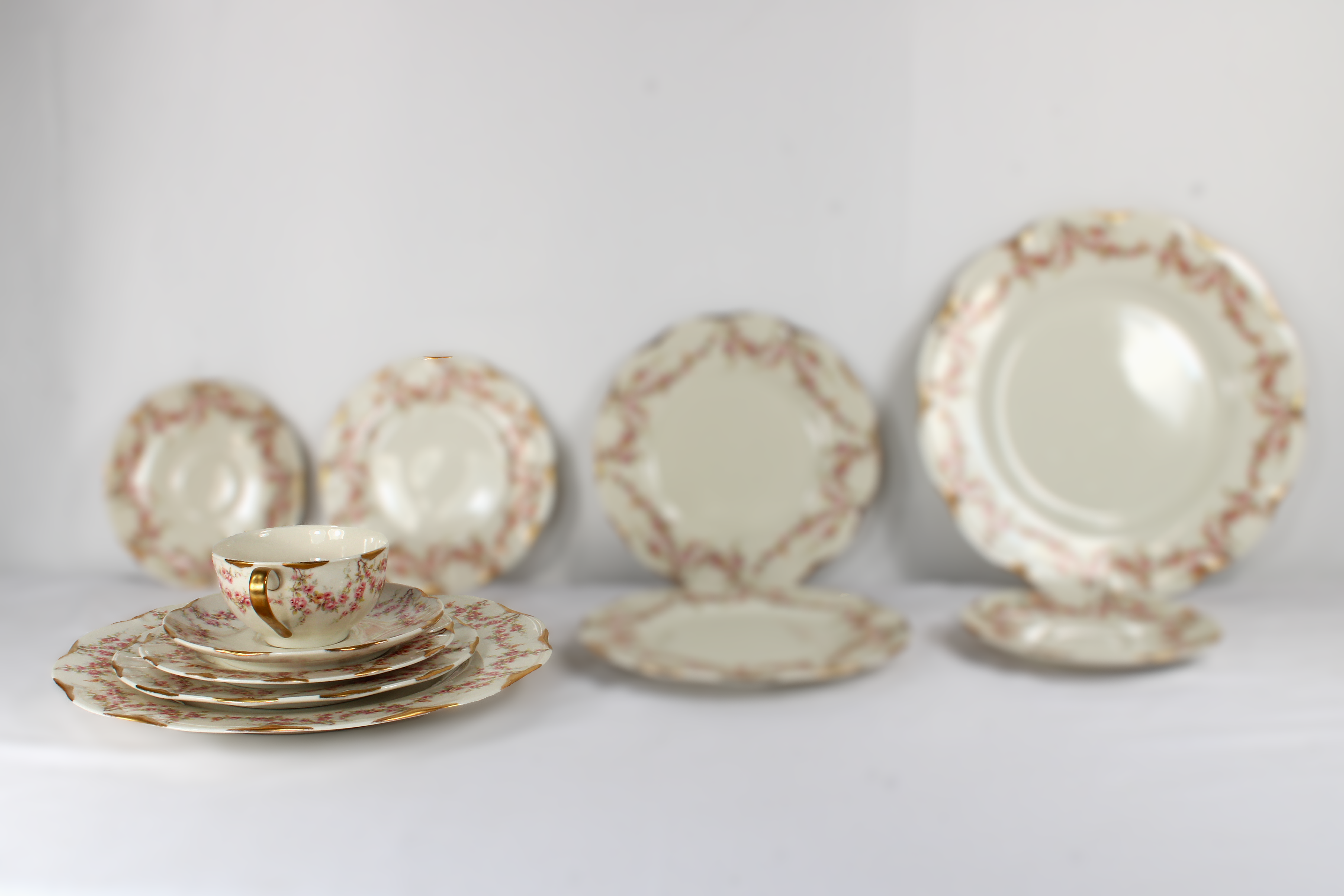 Pink Haviland Varenne Dinnerware (46-piece set)