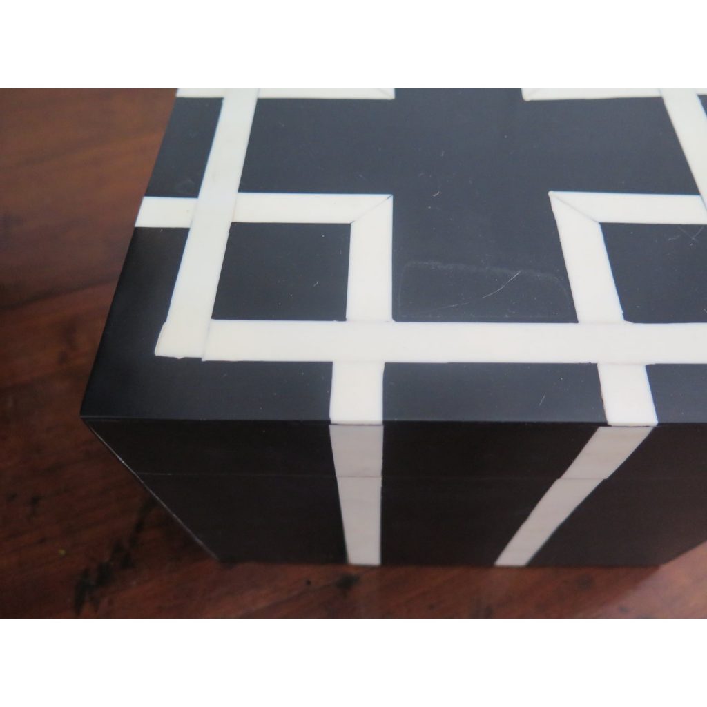 Black and White Cube Bone Inlay Box