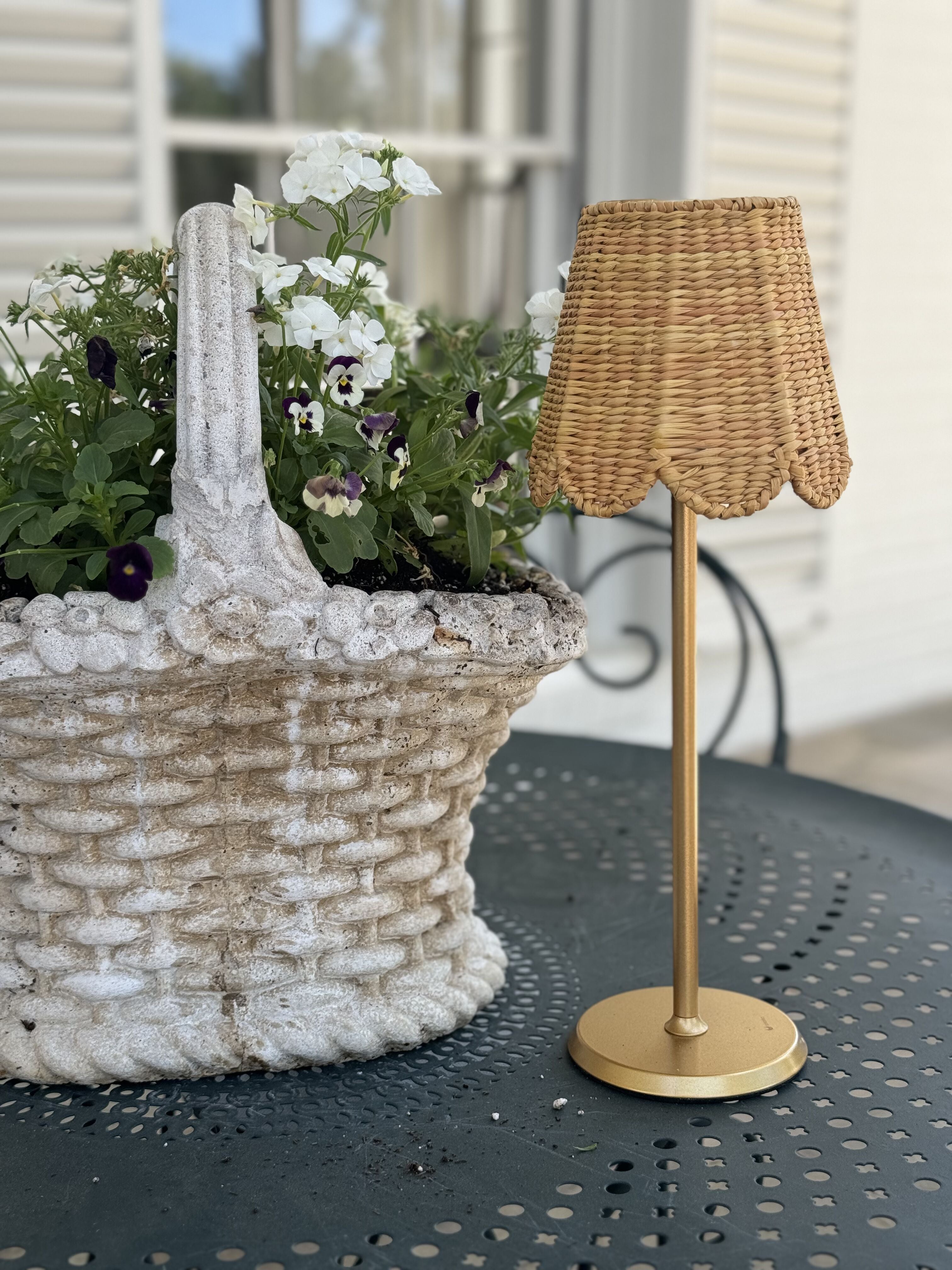 Small Seagrass Shade Cover (Scalloped in Gold Saffron)