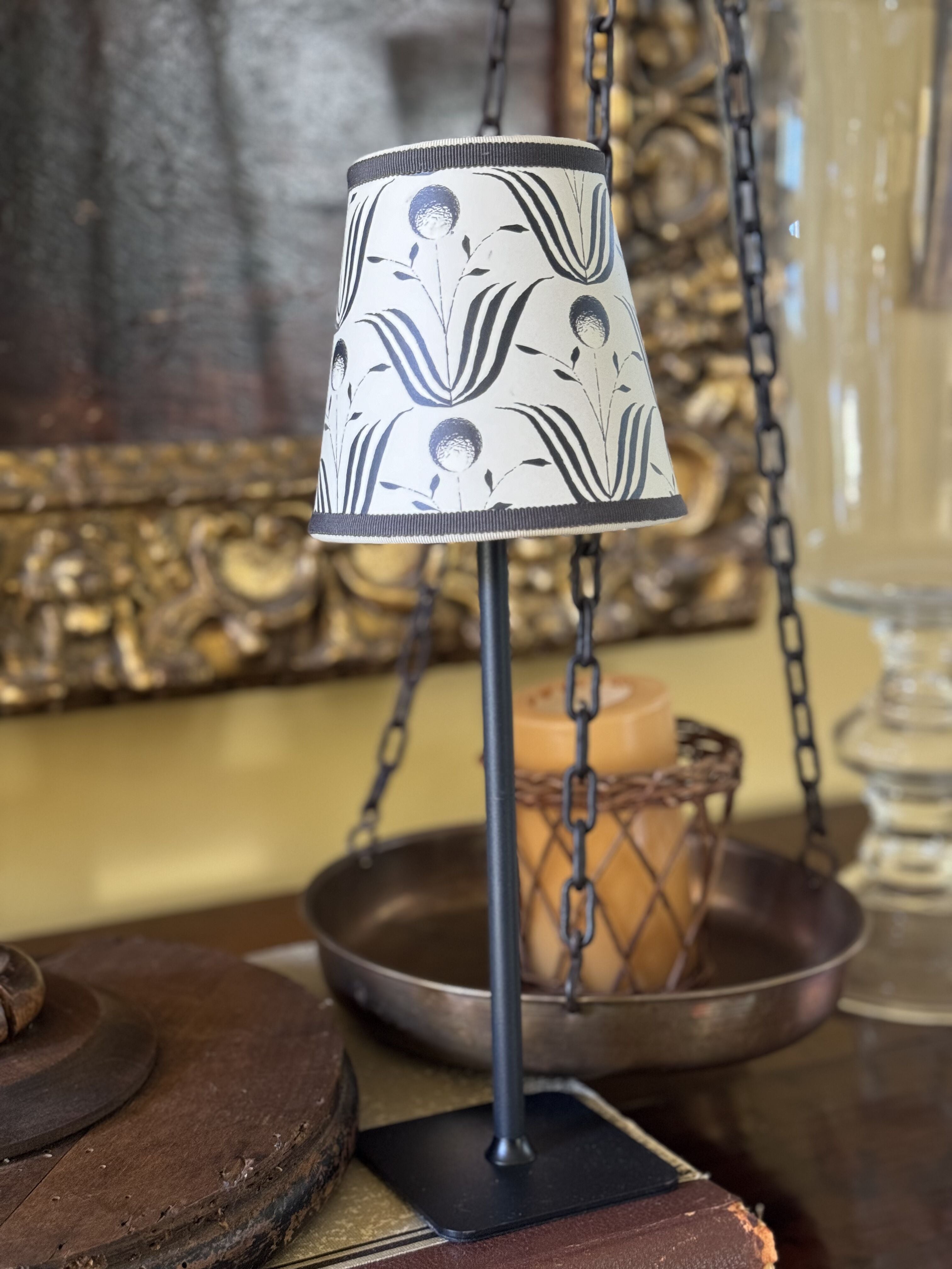 Mitchell Black Spring Bloom Collection (Shell White)