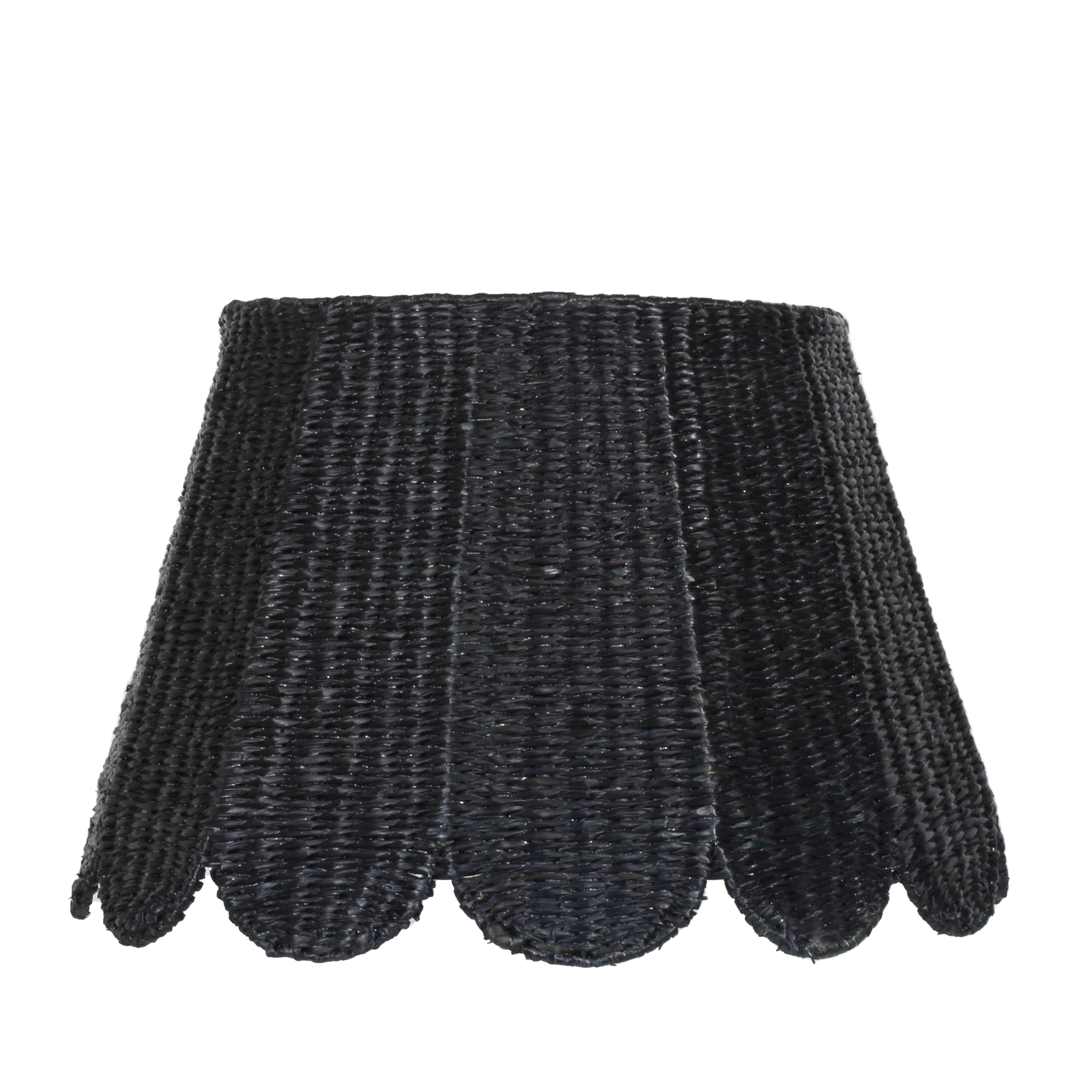 Woven Seagrass Lampshade (Scalloped in Black)