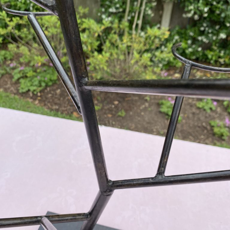 Glassy Baby Iron Tree Stand